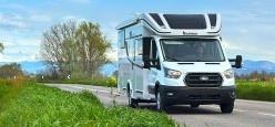 Un camper dall