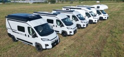Al suo esordio il marchio CSM, con veicoli costruiti in Italia e venduti nei concessionari del gruppo Camping Sport Magenta.