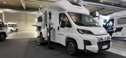 Tre Wingamm, tre modi diversi di vivere un camper in monoscocca di vetroresina: scopriamo gli Oasi 540.1, Oasi 610 M e Oasi 610 GL