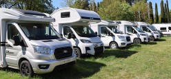 Elnagh propone il restyling della serie Baron, modifiche importanti agli E-Van Premium e il nuovo Baron Compact 531