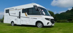 Un nuovo affascinante motorhome su base Mercedes-Benz
