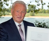 Il proprietario di Hobby, Harald Striewski, celebrato dalla Fiera di Düsseldorf