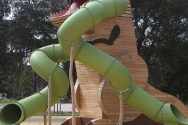 Al Camping al Sole vi aspetta Dino!