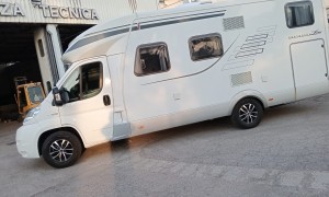 Hymer T 674 2X2,LETTI GEMELLI, BASCULANTE 