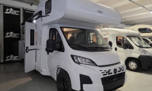 Etrusco CSM EDITION A 70 D CON LETTO MATRIMONIALE TRASVERSALE