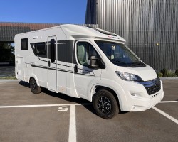 Adria compact axess sl