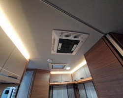 Knaus sport 400 qd e power 2024 usata...