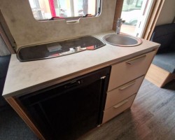 Knaus sport 400 lk 2024 seminuova 4 p...