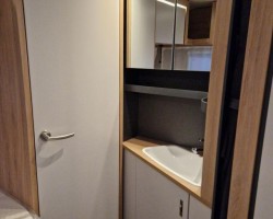 Knaus sport 450 fu 4 posti paket desi...