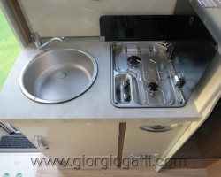Elnagh baron 565 semintegrale con garage