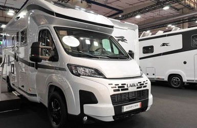 8 profilati con letto basculante dal Salone del Camper 2024