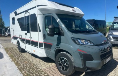 Semintegrale Bürstner Lyseo Time Skyline 732 G (chiavi In Mano