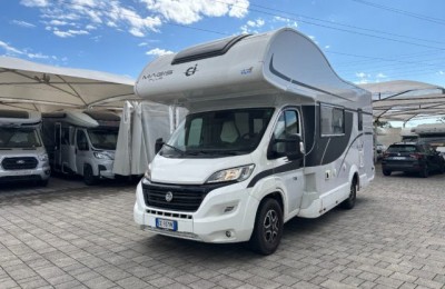 Camper usati: Mansardato C.i. Magis 79 M