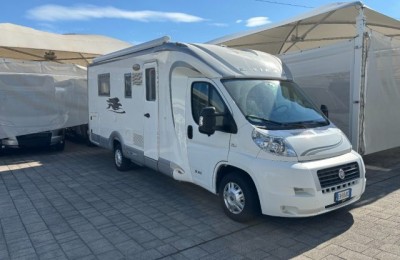 Camper usati: Semintegrale Laika Kreos 3012