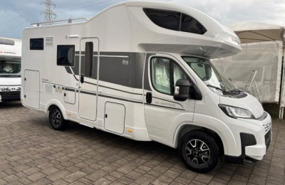 Mansardato Adria Coral Xl 600 Dp 60y Italian Edition