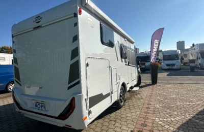 Van, Furgonato Carado Van V347