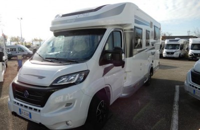 Camper usati: Semintegrale Elnagh T Loft 529 Modello 2024