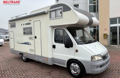 Mansardato Adria Tik 560