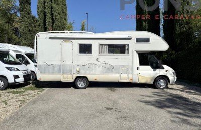 Camper usati: Mansardato Rimor Super Brig 678