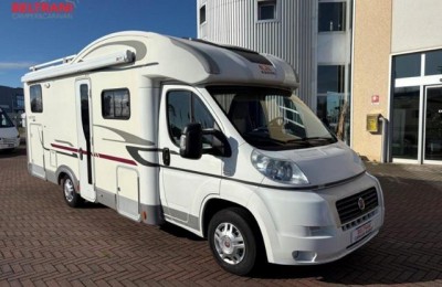 Semintegrale Adria Matrix M 680 Sp