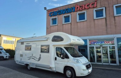 Camper usati: Mansardato Elnagh Prince 57d