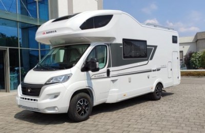Mansardato Adria Coral Xl 650 Dk