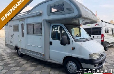 Camper usati: Mansardato Arca M 715 Glt