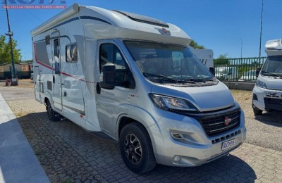 Camper usati: Semintegrale Bürstner Lyseo Td 680 Privilege