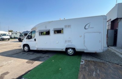Camper usati: Semintegrale C.i. Riviera Garage P