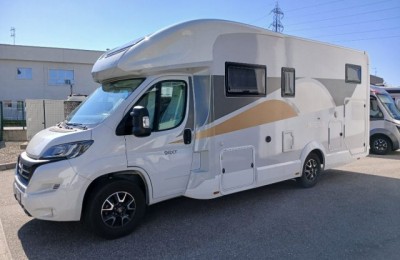 Camper usati: Semintegrale C.i. Riviera 98 Xt