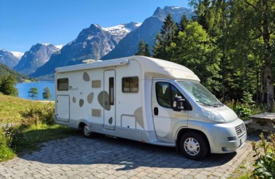 Semintegrale -altro- Bavaria Fjord T72 4 Posti Patente C