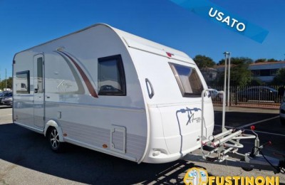 Camper usati: Caravan Bürstner Averso Top 460 Ts Usata 4 Posti Accessoriata