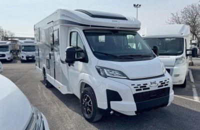 Camper usati: Semintegrale Mclouis Mc4 865