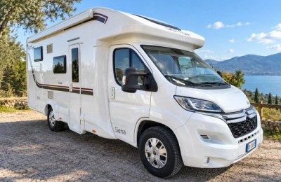 Camper usati: Semintegrale Giottiline Giottiline Siena 385 Privilege