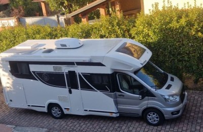Camper usati: Semintegrale Benimar Tessoro 463 North Kapp