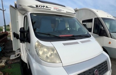 Camper usati: Semintegrale Carado T 134