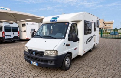 Camper usati: Semintegrale Mclouis Glen 364