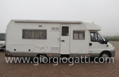 Camper usati: Semintegrale Laika Laika Ecovip R 718