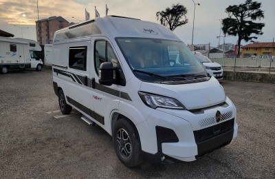 Van, Furgonato Mclouis Menfys Van 1 Next