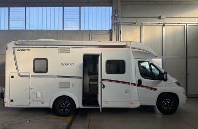 Camper usati: Semintegrale Dethleffs Trend T6717