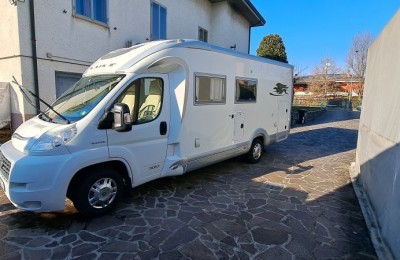 Camper usati: Semintegrale Laika Kreos 3010