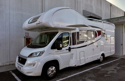 Camper usati: Mansardato Rimor Superbrig 689tc