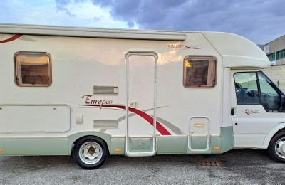 Camper usati: Semintegrale Rimor Europeo Ng16p