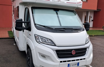 Camper usati: Semintegrale Roller Team  Kronos 295 Tl
