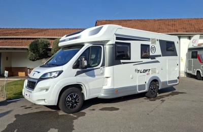 Camper usati: Semintegrale Elnagh T-loft 450