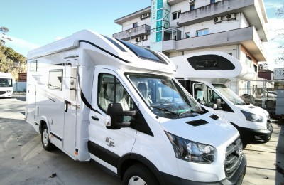 Semintegrale Benimar Tessoro 440 Up