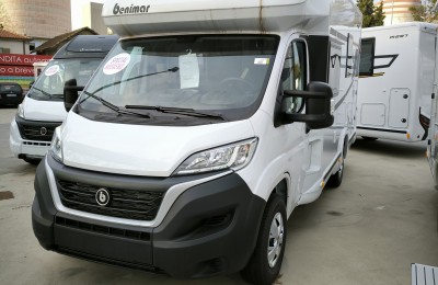 Semintegrale Benimar Tessoro 440 Up