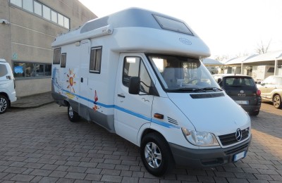 Camper usati: Mansardato Az System 700 Meccanica Mercedes E Cambio Automatico
