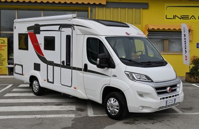 Camper usati: Semintegrale Bürstner Brevio T 646