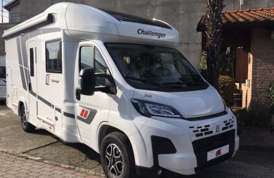 Semintegrale Challenger 260 Ultimate Edition
